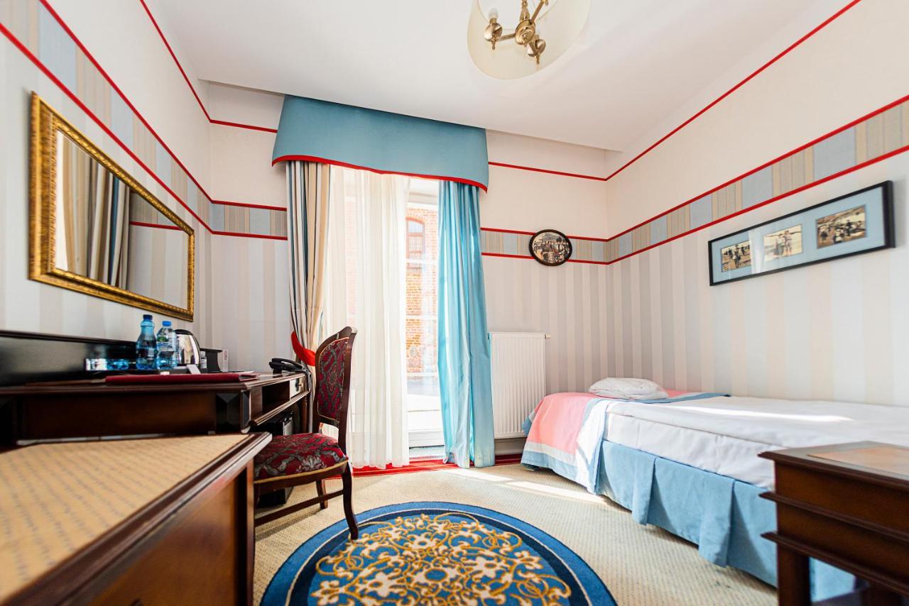 Hotel St. Bruno Gizycko Exterior photo